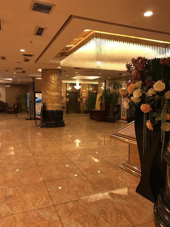 Huayu Paradise International Hotel Lhasa Exterior photo