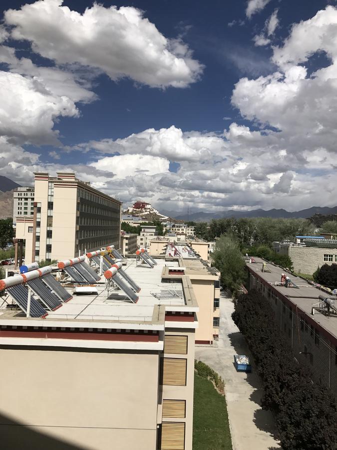 Huayu Paradise International Hotel Lhasa Exterior photo